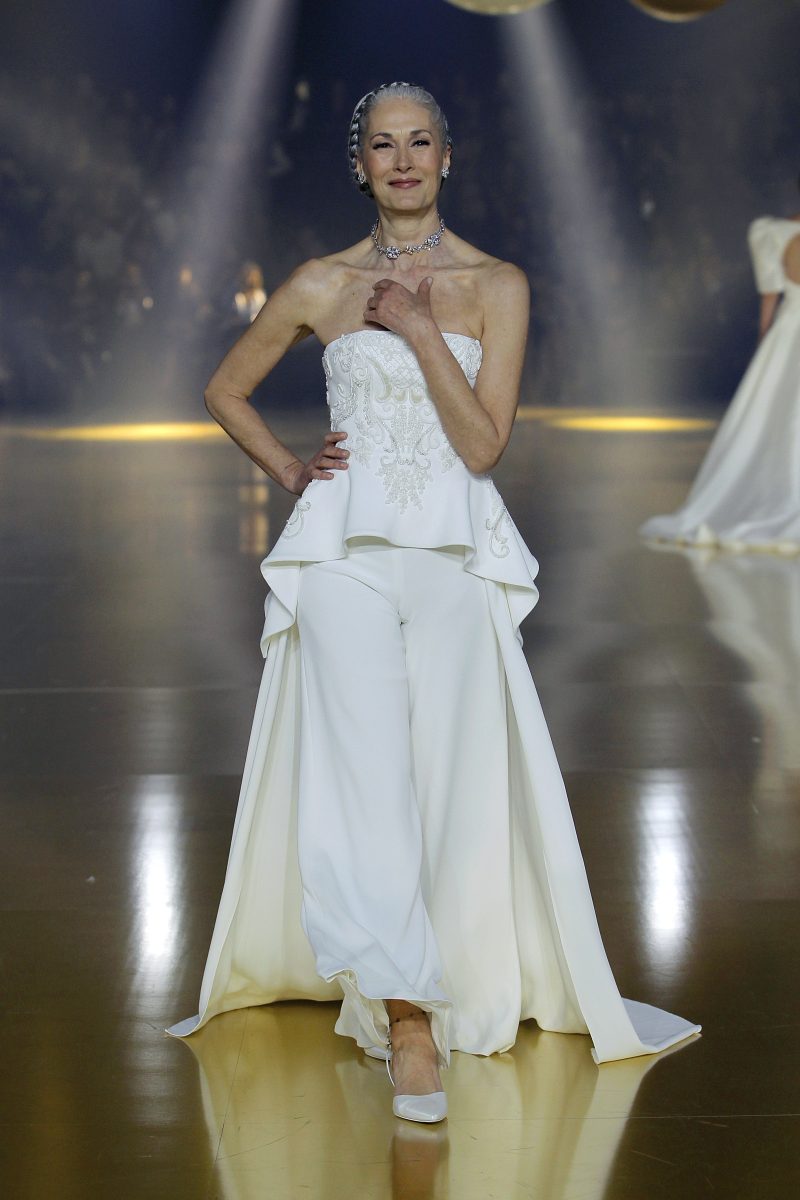 Abiti Da Sposa Atelier Pronovias Opulenza In Passerella