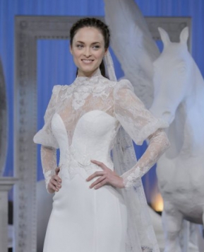 Abiti da sposa, la collezione Alessandra Rinaudo 2018