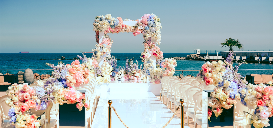 Confettata tema marino per un matrimonio in spiaggia