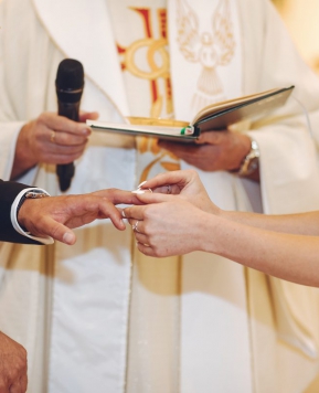 Coronavirus, nella Fase 2 sì ai matrimoni in Chiesa con gli invitati