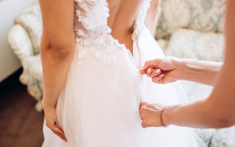 Abito da sposa, la guida definitiva: tutto quello che devi sapere dalla A alla Z