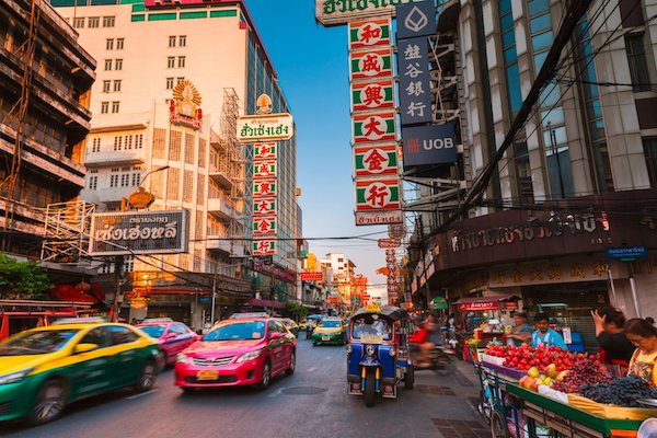 In questa foto una città della Thailandia, proposta da Turisanda come meta viaggio di nozze 2023