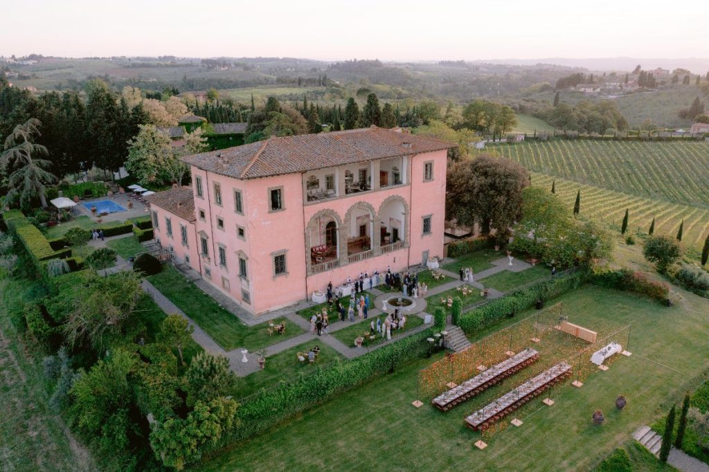 Villa Mangiacane, la location del Destination Wedding di Chris e Carly a Firenze organizzato da Tuscan Wedding Events