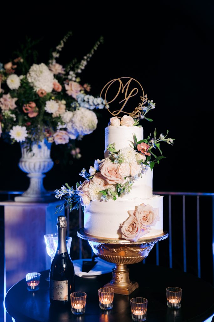 In questa immagine la torta realizzata dalla Wedding Planner Nicoletta Del Gaudio.