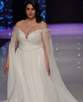 Collezione Sposa Curvy 2025, a Milano sfila la body positivity