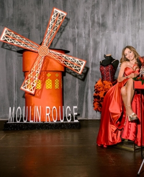 Atmosfere parigine in Sicilia, il matrimonio a tema Moulin Rouge di Rossella Giuffrida