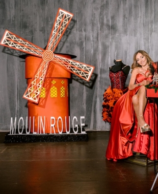 Atmosfere parigine in Sicilia, il matrimonio a tema Moulin Rouge di Rossella Giuffrida