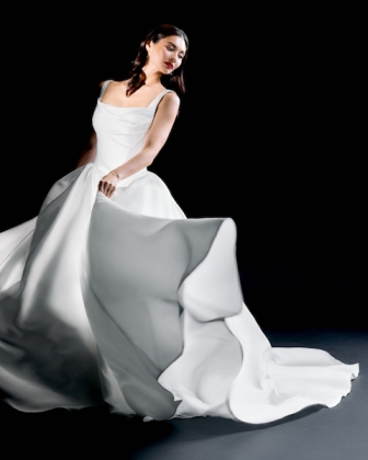 Collezione sposa Justin Alexander Signature FW 2025, una dedica alla Nocture Symphony