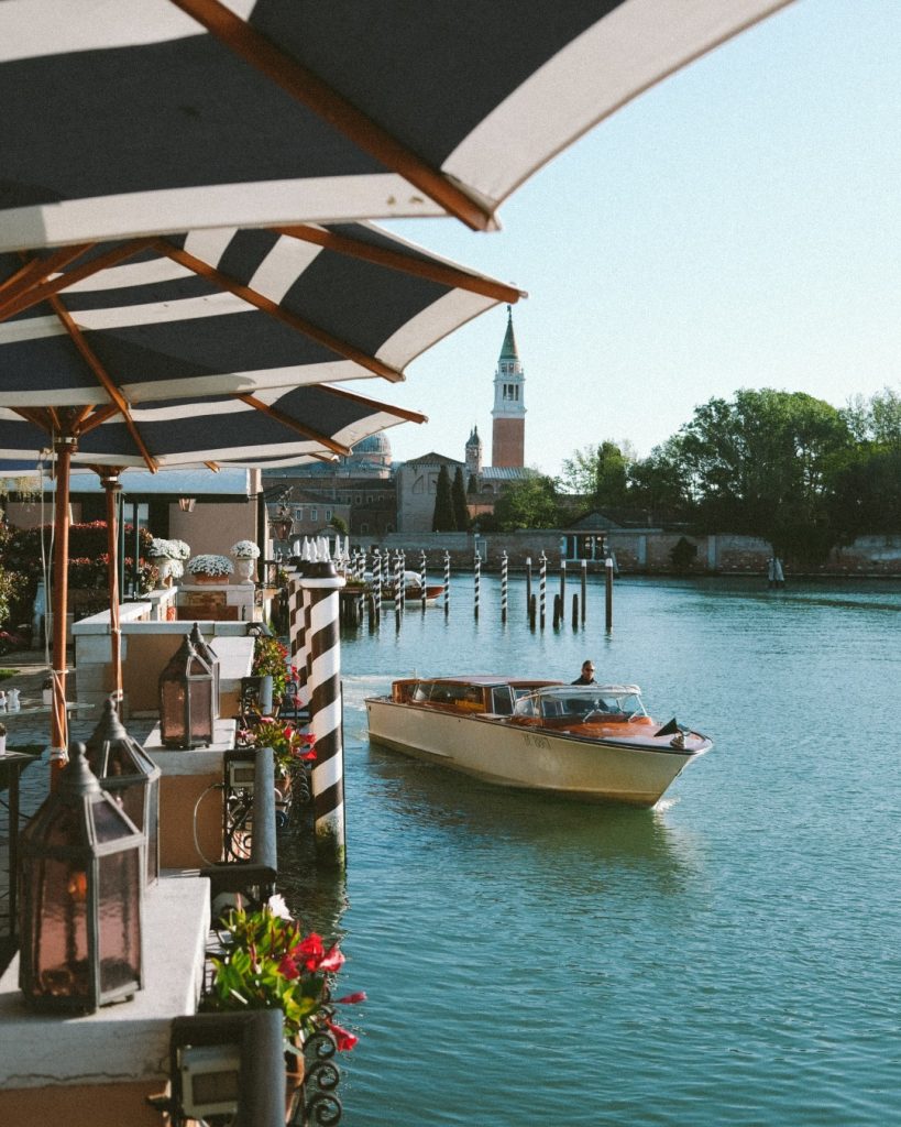 In questa foto l'hotel cipriani a venezia una location destination wedding italia