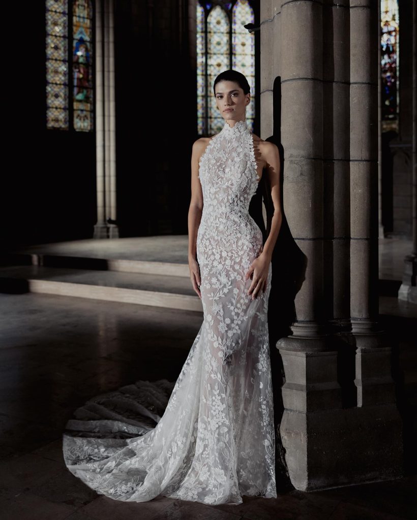 In questa foto un abito da sposa a sirena 2025 zuhair murad