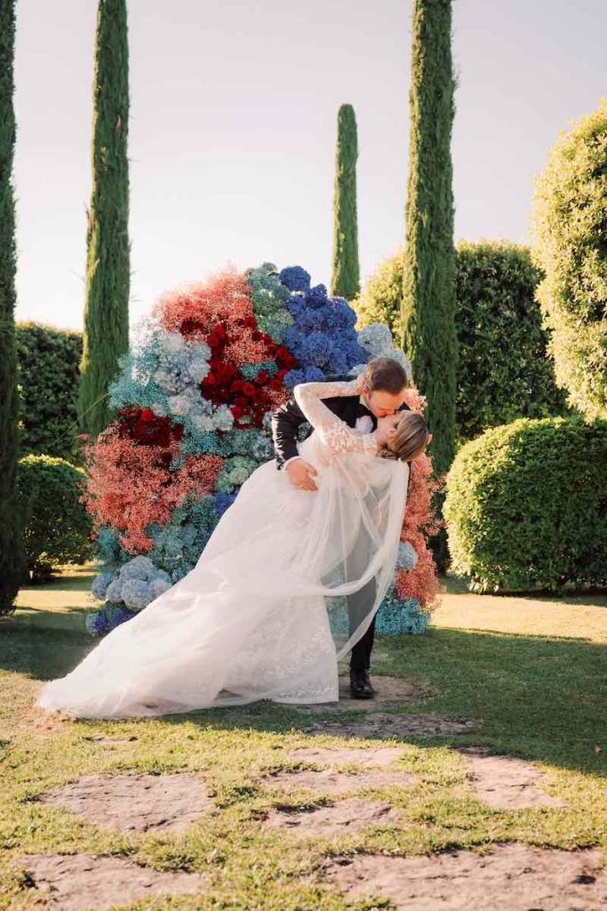 In questa foto un allestimento matrimonio 2024 firmato da Flowers Living