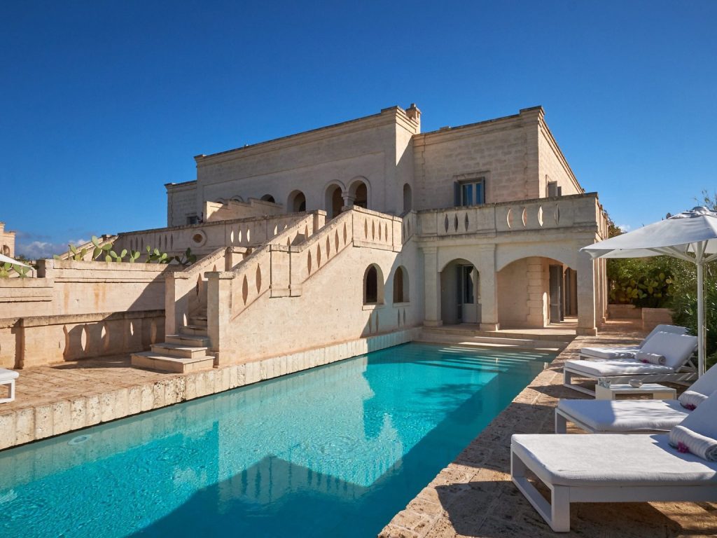 In questa foto la location di matrimoni in puglia borgo egnazia