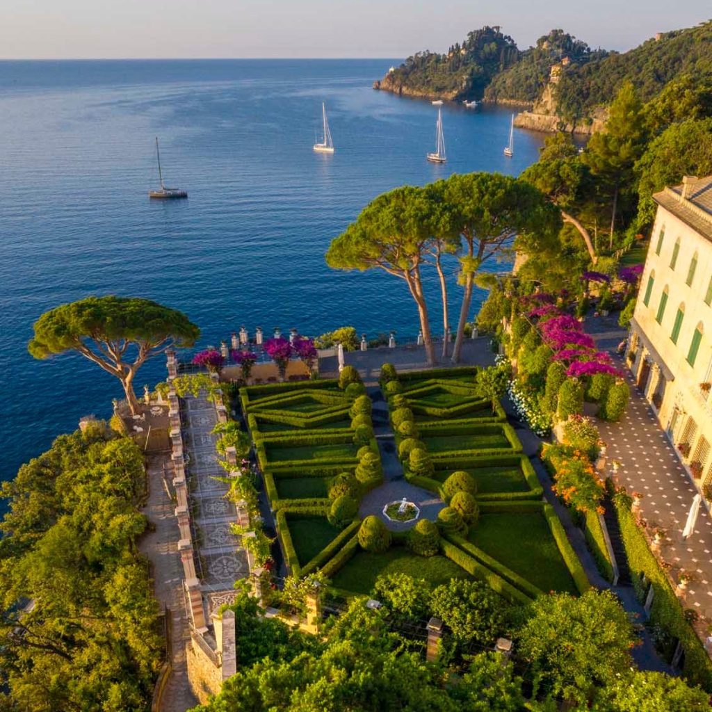 In questa foto la cervara una location destination wedding italia