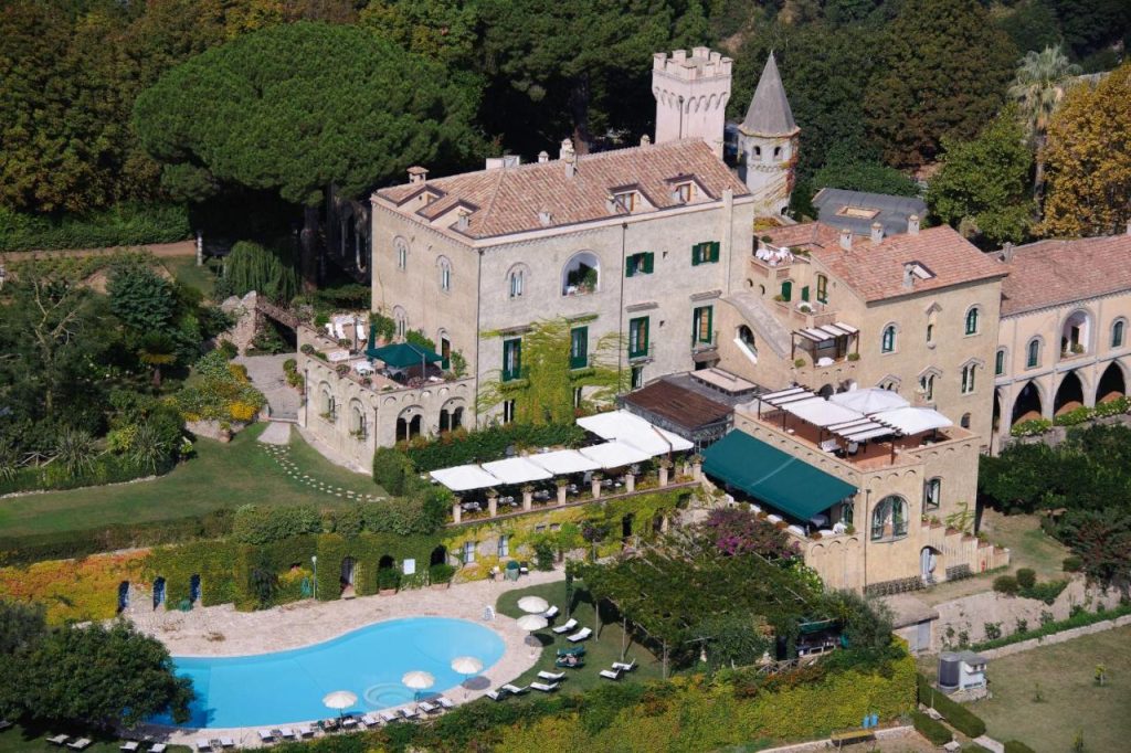 In questa foto l'hotel villa ciambrone una location destination wedding italia