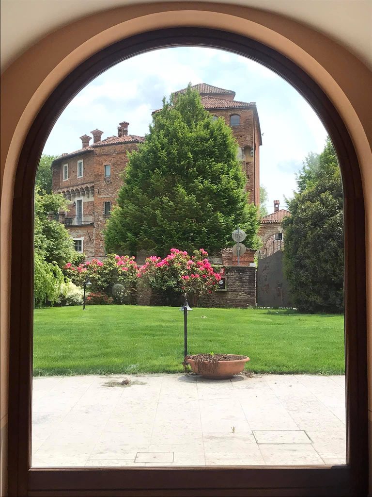 IN questa foto una veduta di Cascina Era location per eventi in piemonte