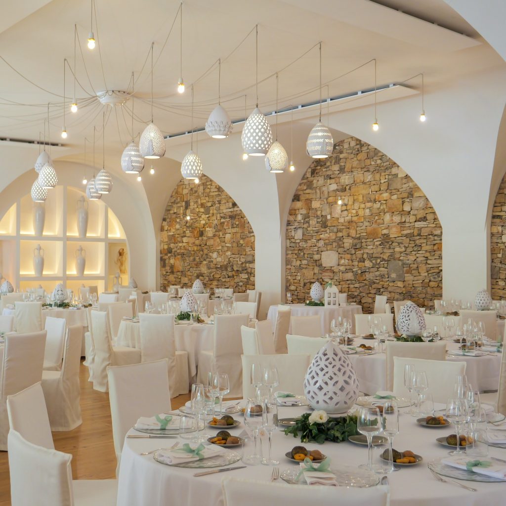 In questa foto la location di matrimoni in puglia villa la siragusa