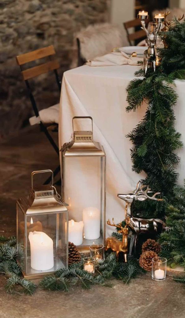 In questa foto un allestimento di luci per matrimonio di inverno firmato da Brodo di Giuggiole 