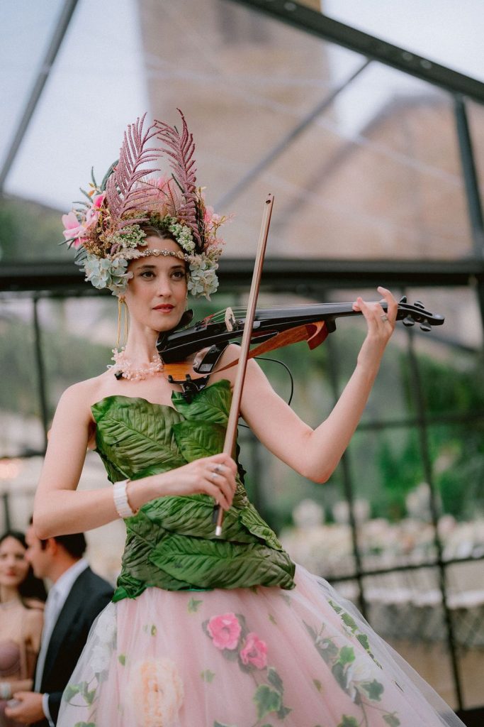 In questa foto un allestimento matrimonio 2025 a tema frutta e verdura 