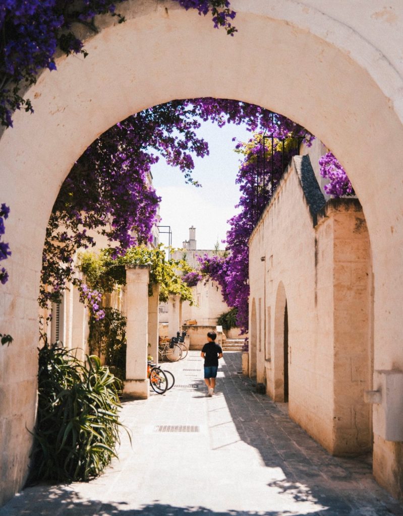 In questa foto uno scorcio di borgo egnazia in puglia