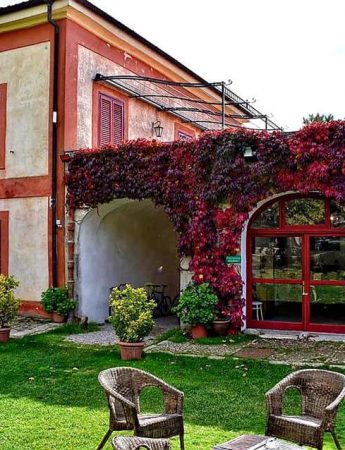 In questa foto gli esterni di Masseria Rosselli